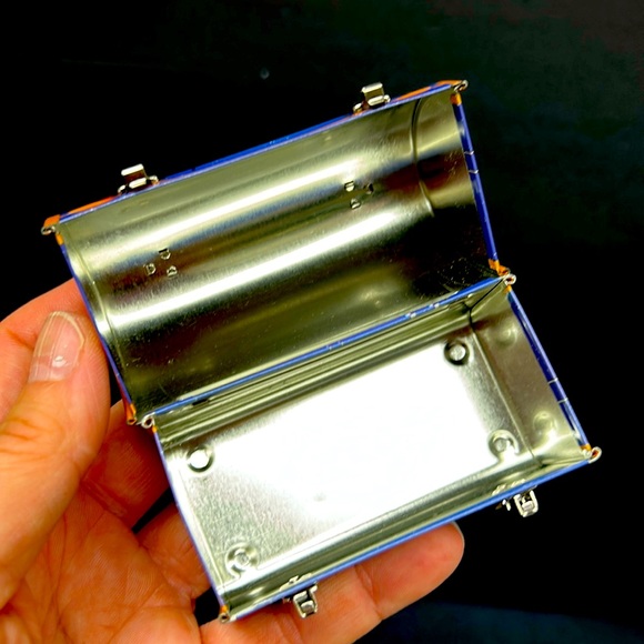 - Retro  2000  Hallmark Keepsake “The JETSONS “ 2 piece lunch box orname… - Picture 9 of 15